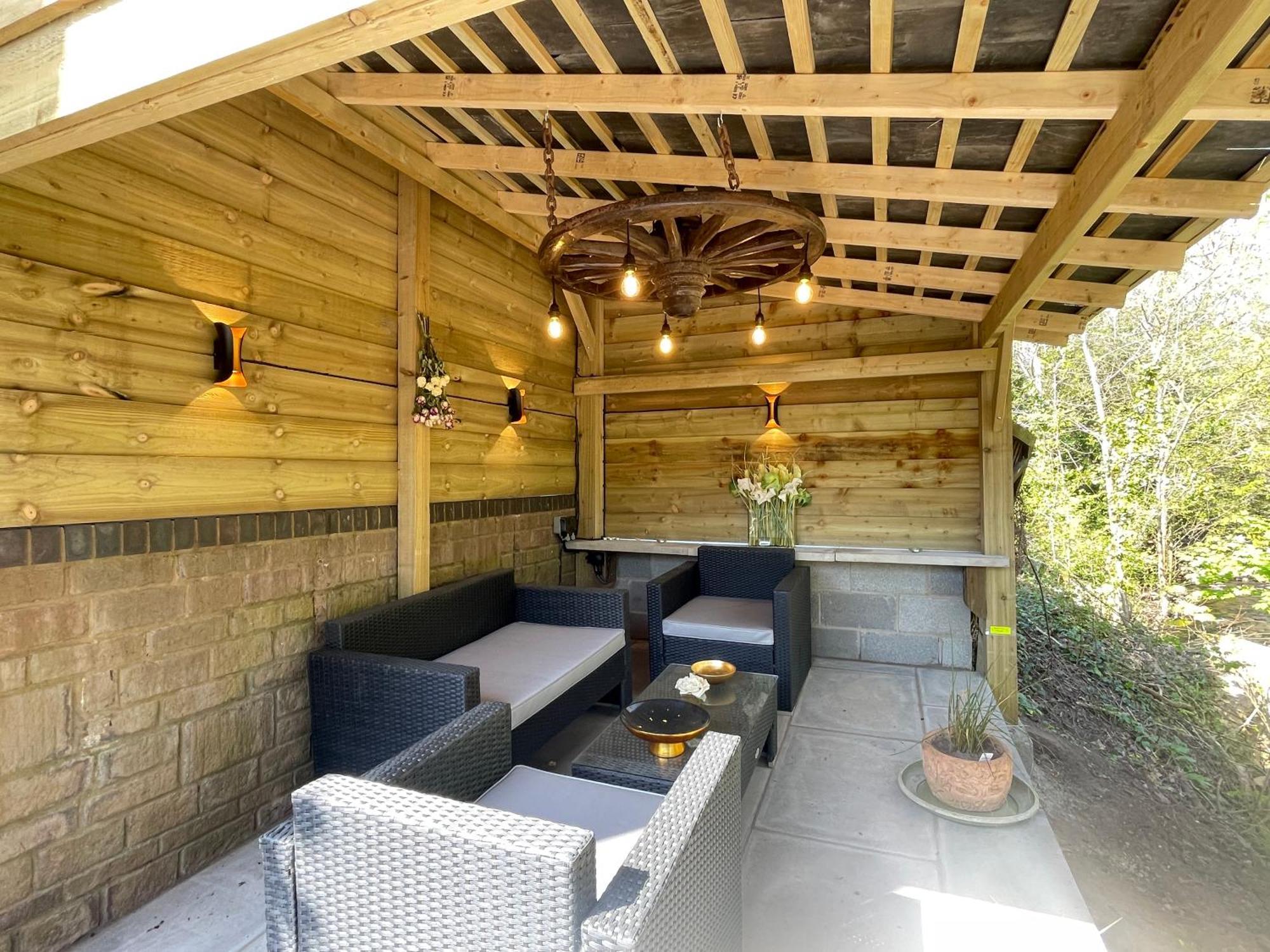 Riverside 2 Bedroom Townhouse With Car Charger Abergavenny Dış mekan fotoğraf